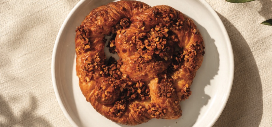 Almond Cretzel
